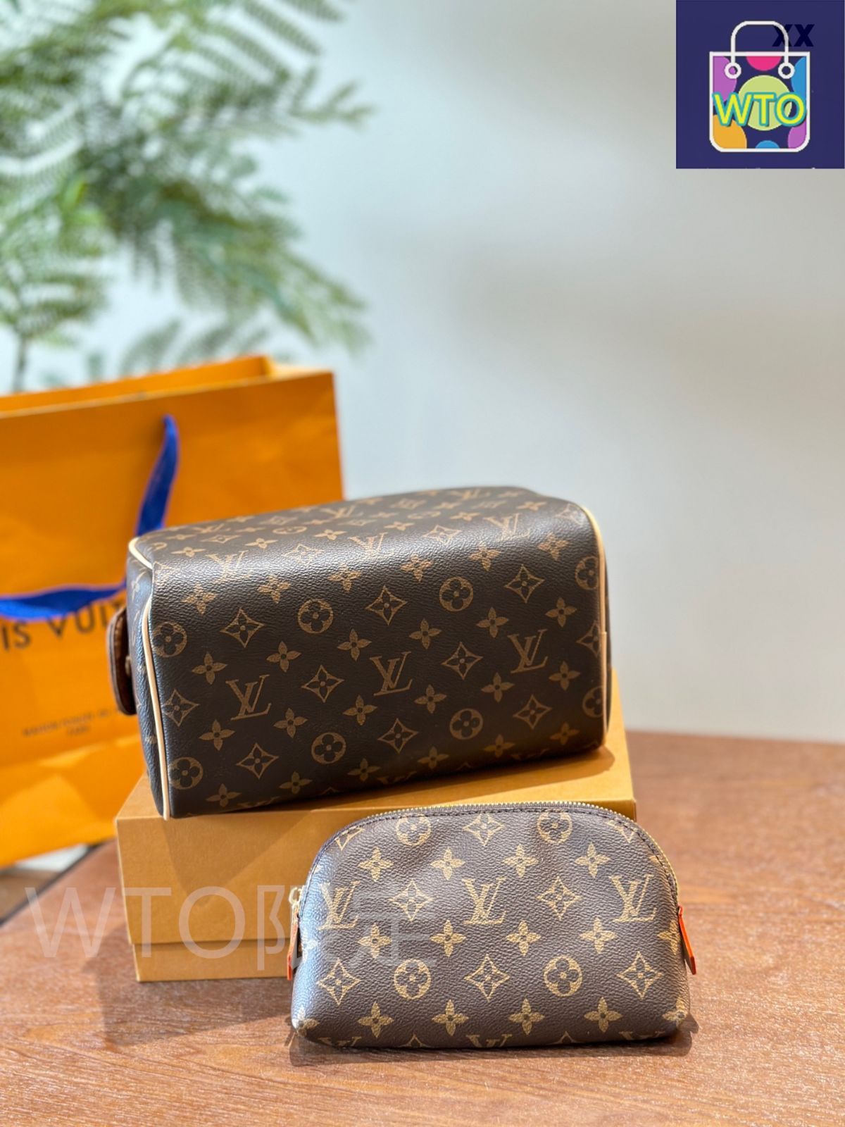 LOUISVUITTON　メイクポーチ 今日特価】LV Fashion Makeup Pouch - ルイ・ヴィトン