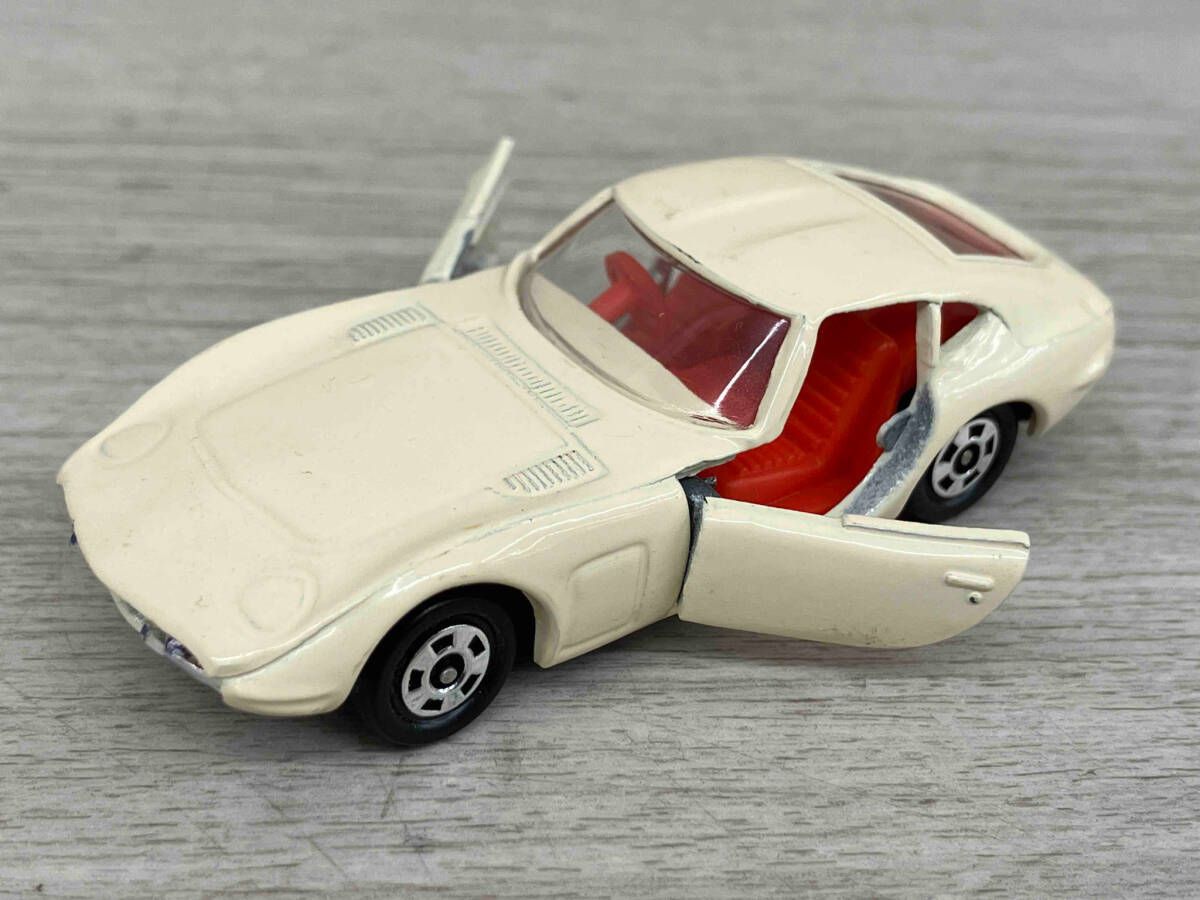 TOMICA NO.5 TOYOTA 2000-GT - メルカリ