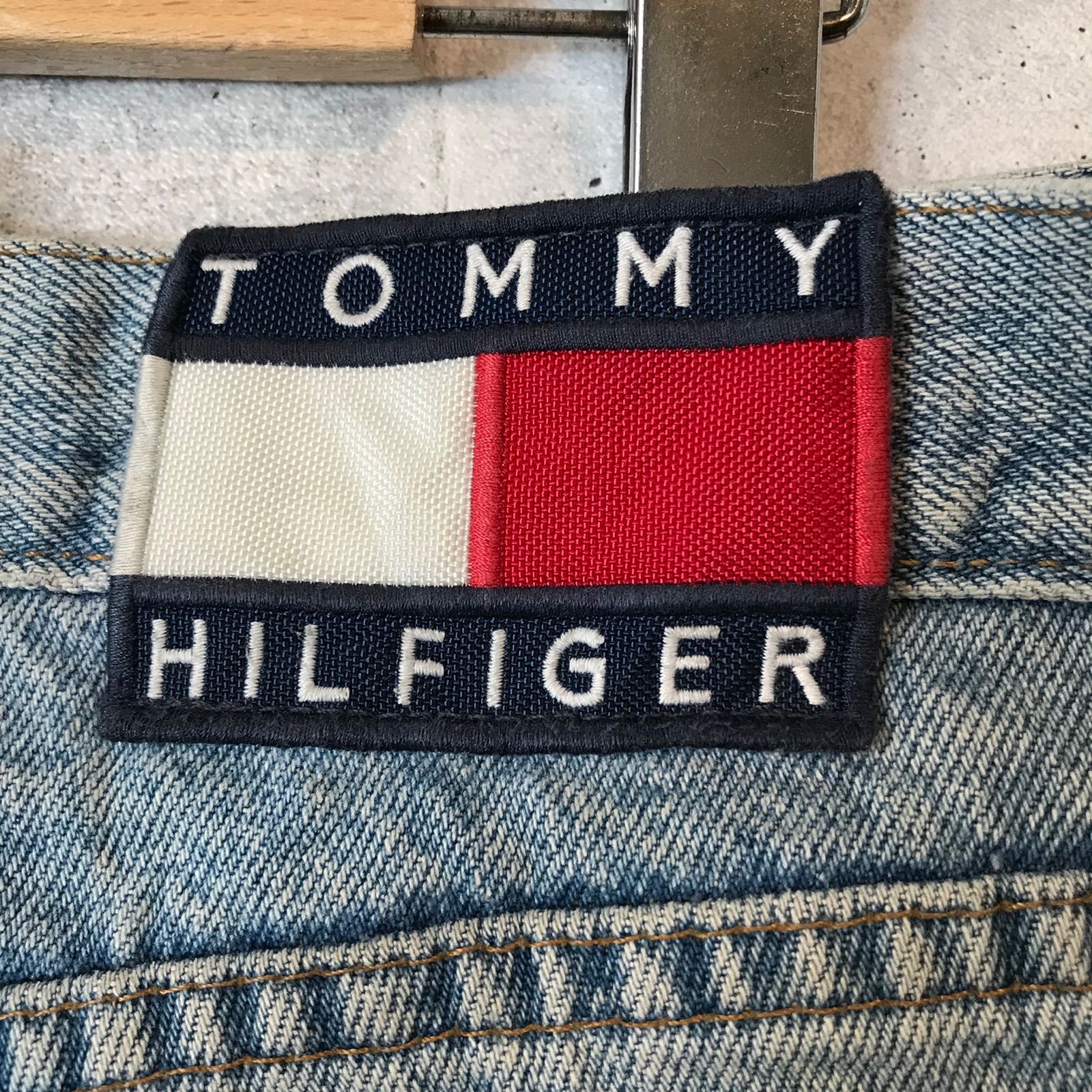 Tommy Jeans 90s ワイドデニム 旗ワッペン バギー ダボパンW34 - FIRE