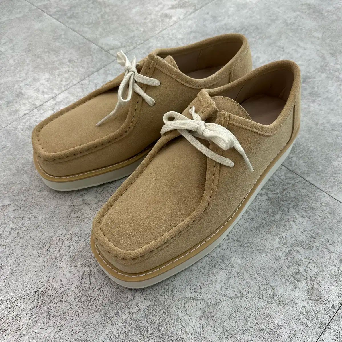 260セカンドアトリエ 4600BS CAMEL 티롤리안 モックシューズ