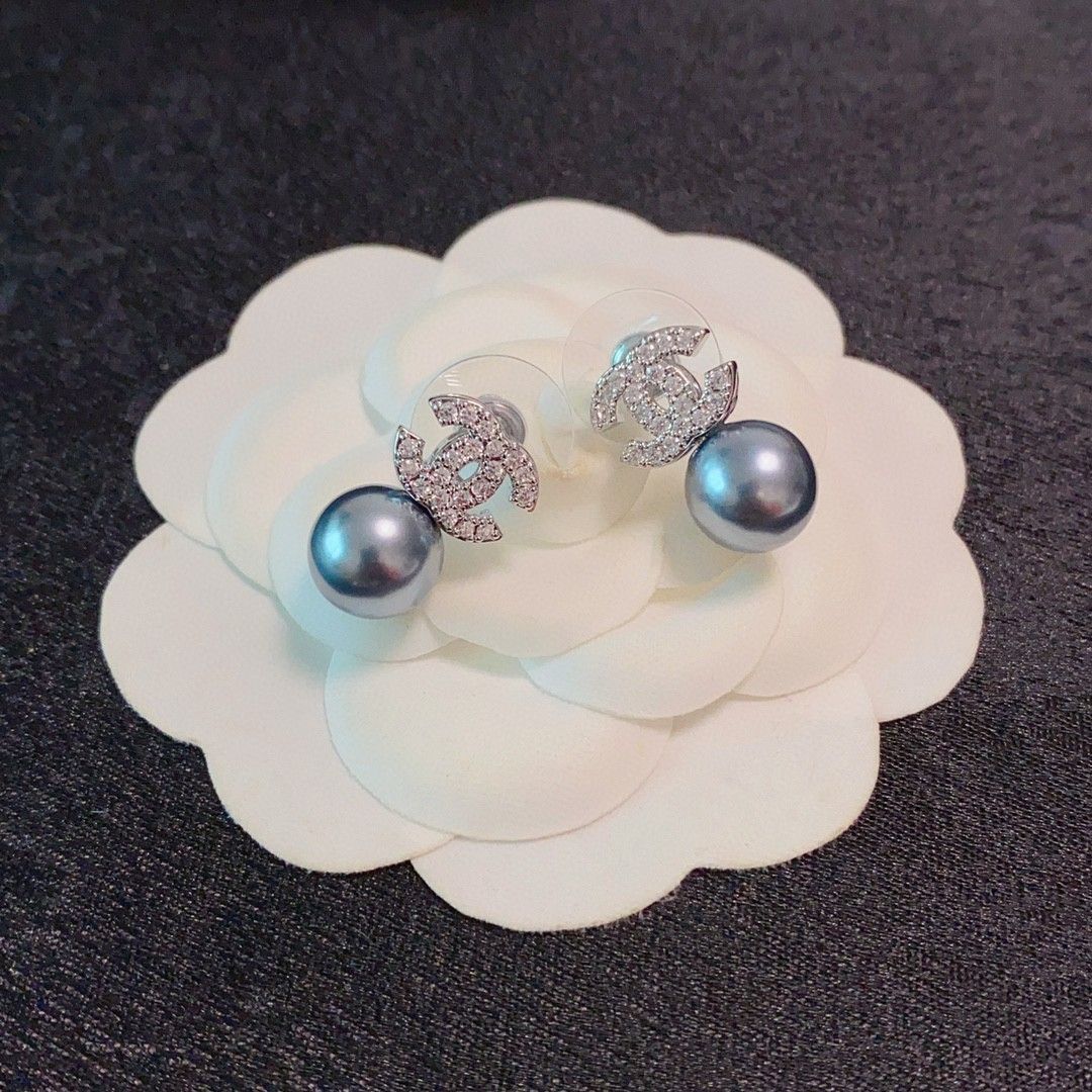 CHANEL ゴールドのダブルCパールイヤリング 楽天市場】シャネル CHANEL ピアス ダブルC ラインストーン