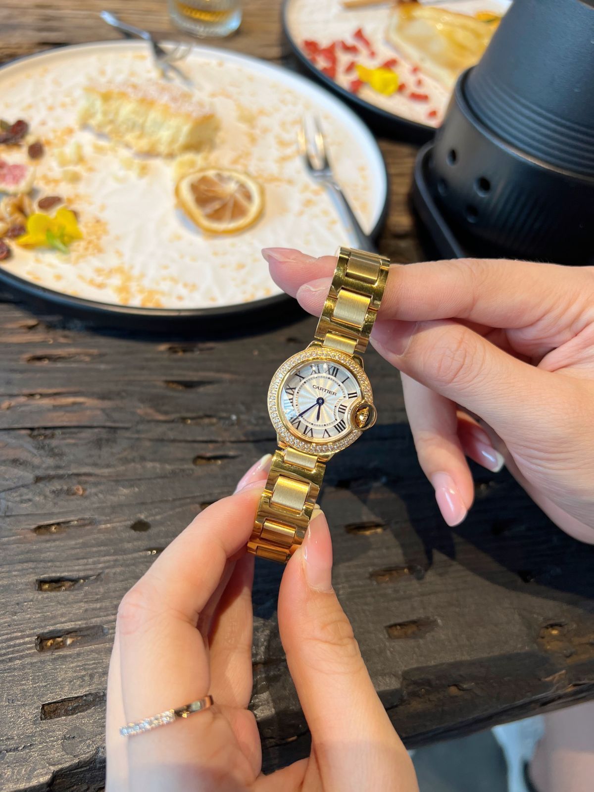 Cartier レディース 時計 CARTIER カルティエ バロンブルー レディース腕時計 28mm