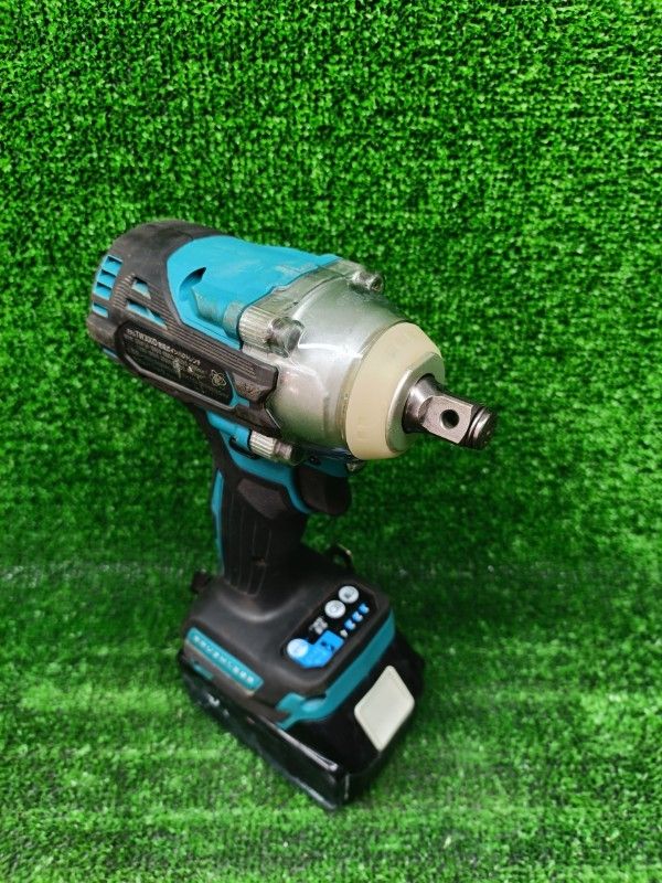 充電式インパクトレンチ 18V