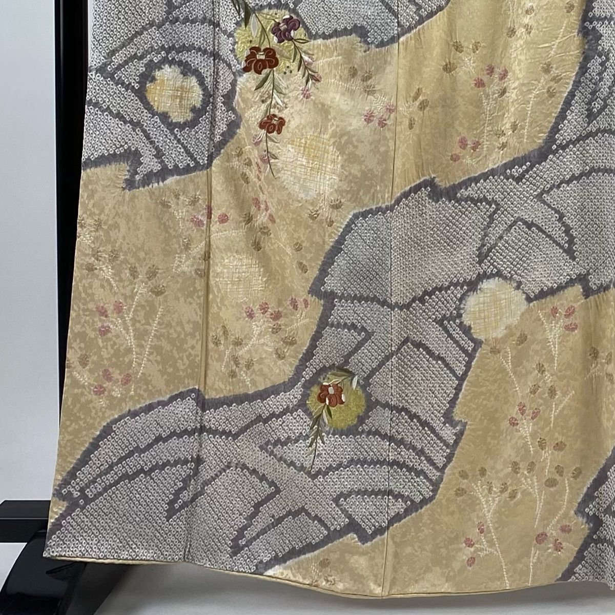 訪問着 刺繍 椿 萩 正絹 裄66 身丈163.5 袖45.5 【公式通販】