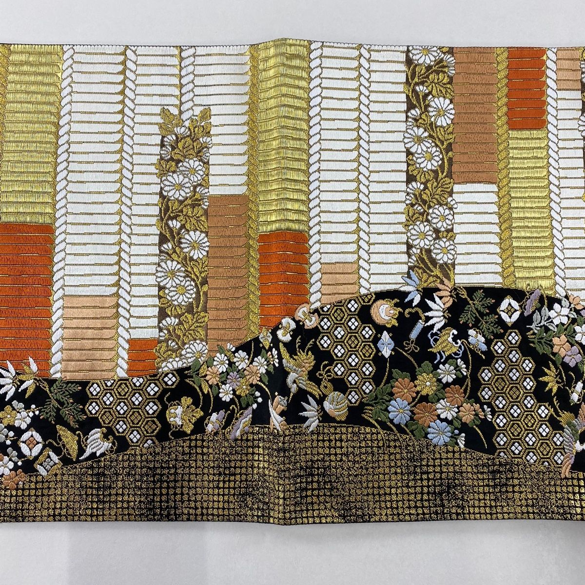 袋帯 秀品 草花 金糸 箔 金色 六通 正絹 【中古】 袋帯 美品 秀品