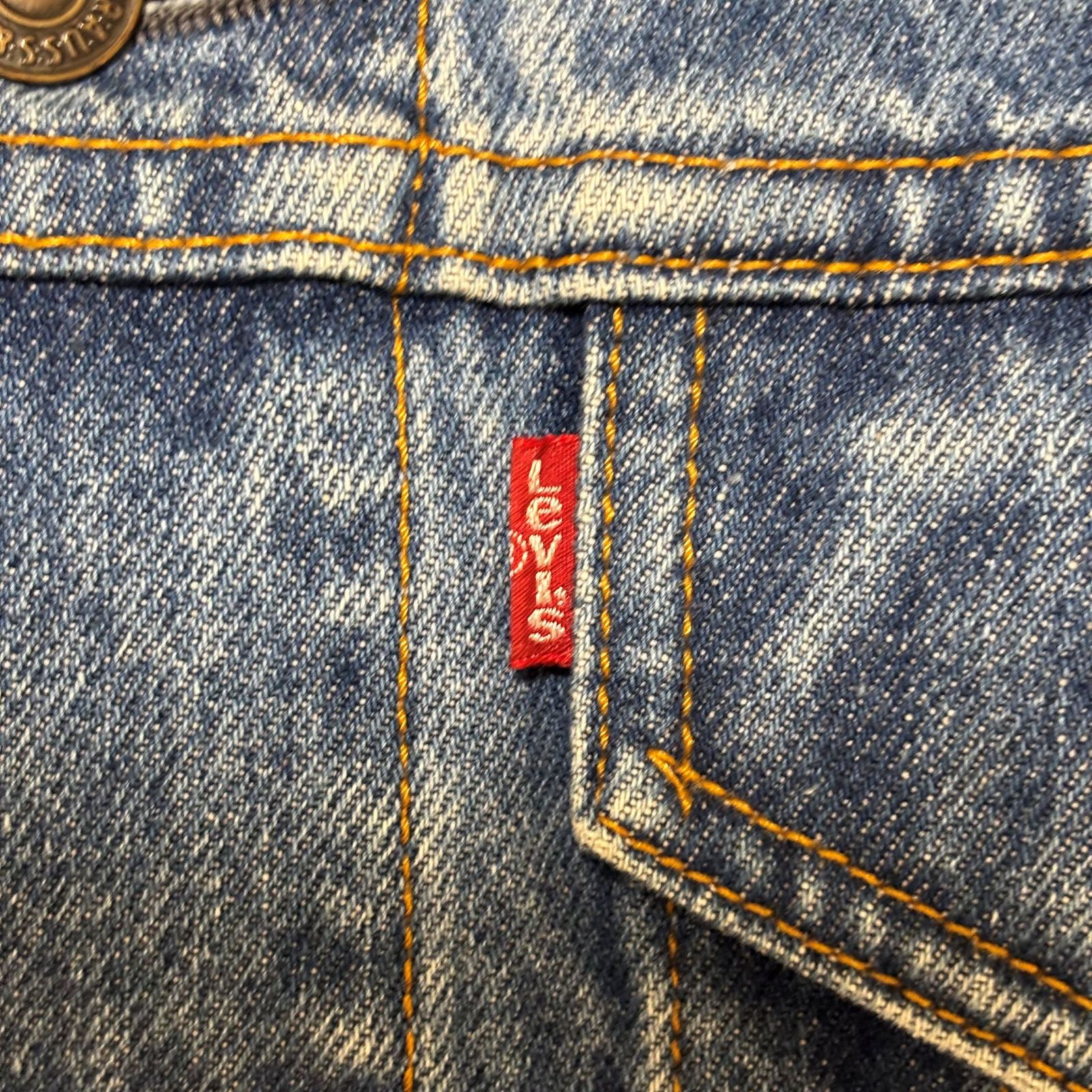 中古 Levi