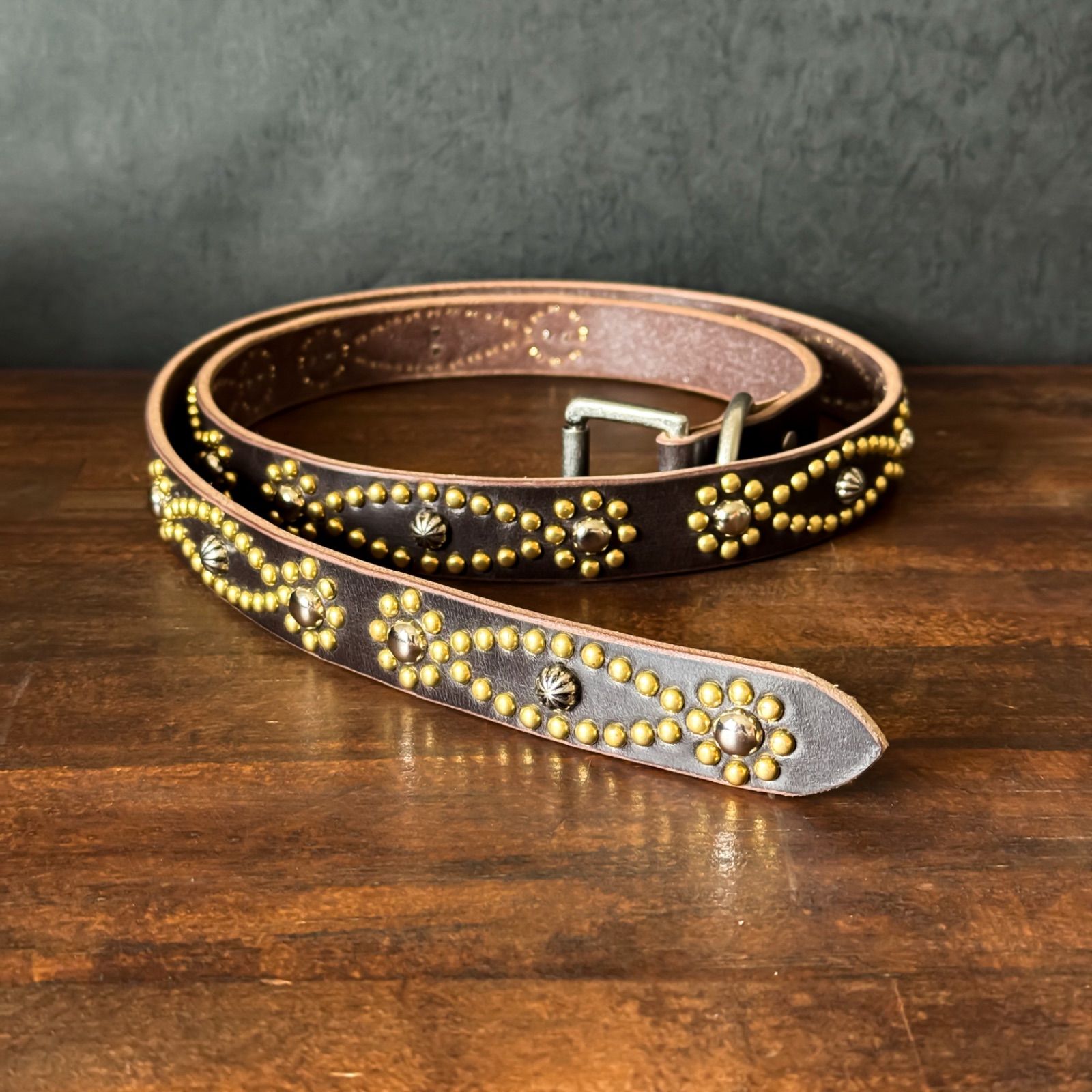 オーダーページ』スタッズナローベルトクラウンオールUKサドル23mm  