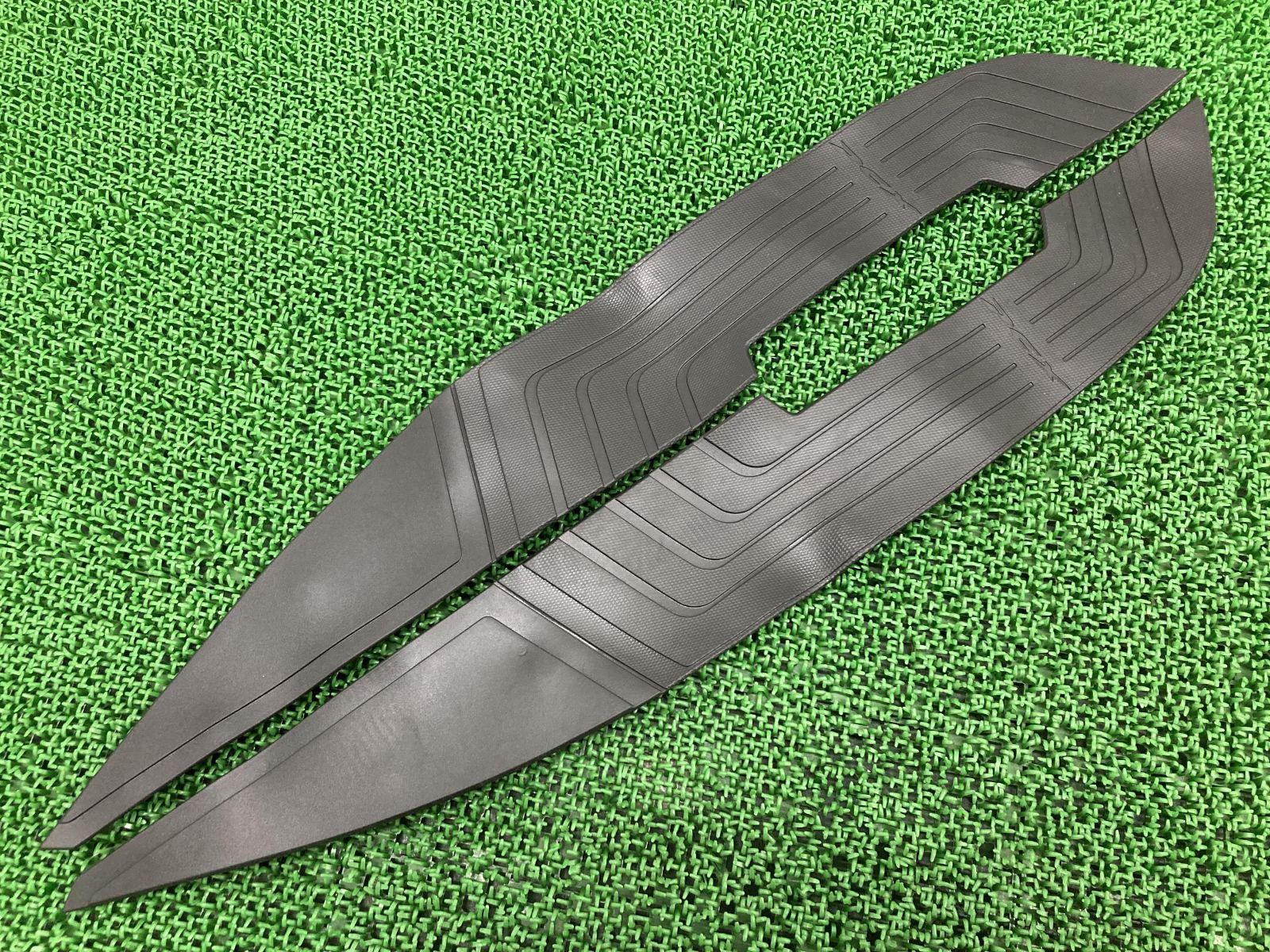 PCX125 PCX160 ステップラバー 左右 K1Z ホンダ 純正 中古 バイク 部品 JK05 KF47 コンディション良好 破れ無し 品薄 車検 Genuine