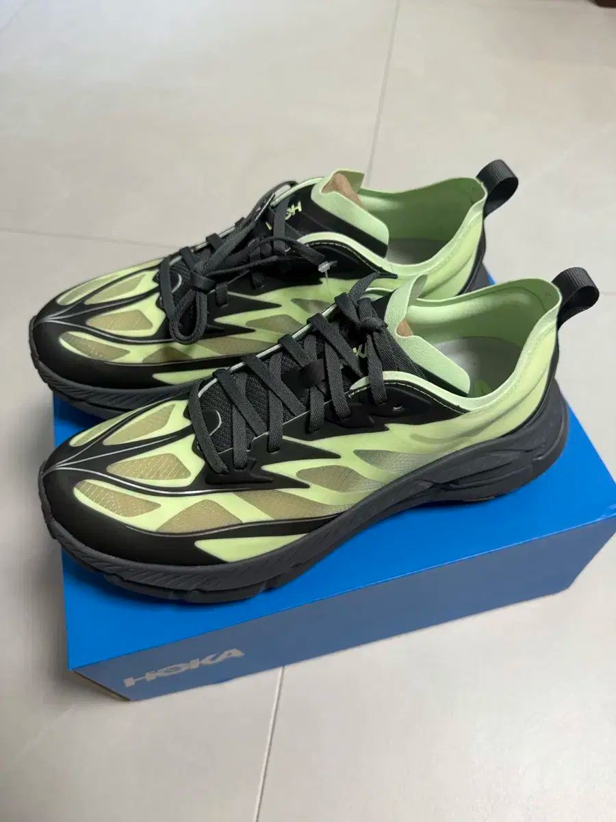 HOKA ONE ONE ホカオネオネ マパテ スピード 4 ライト ルナ モス 宇宙の グレー 270