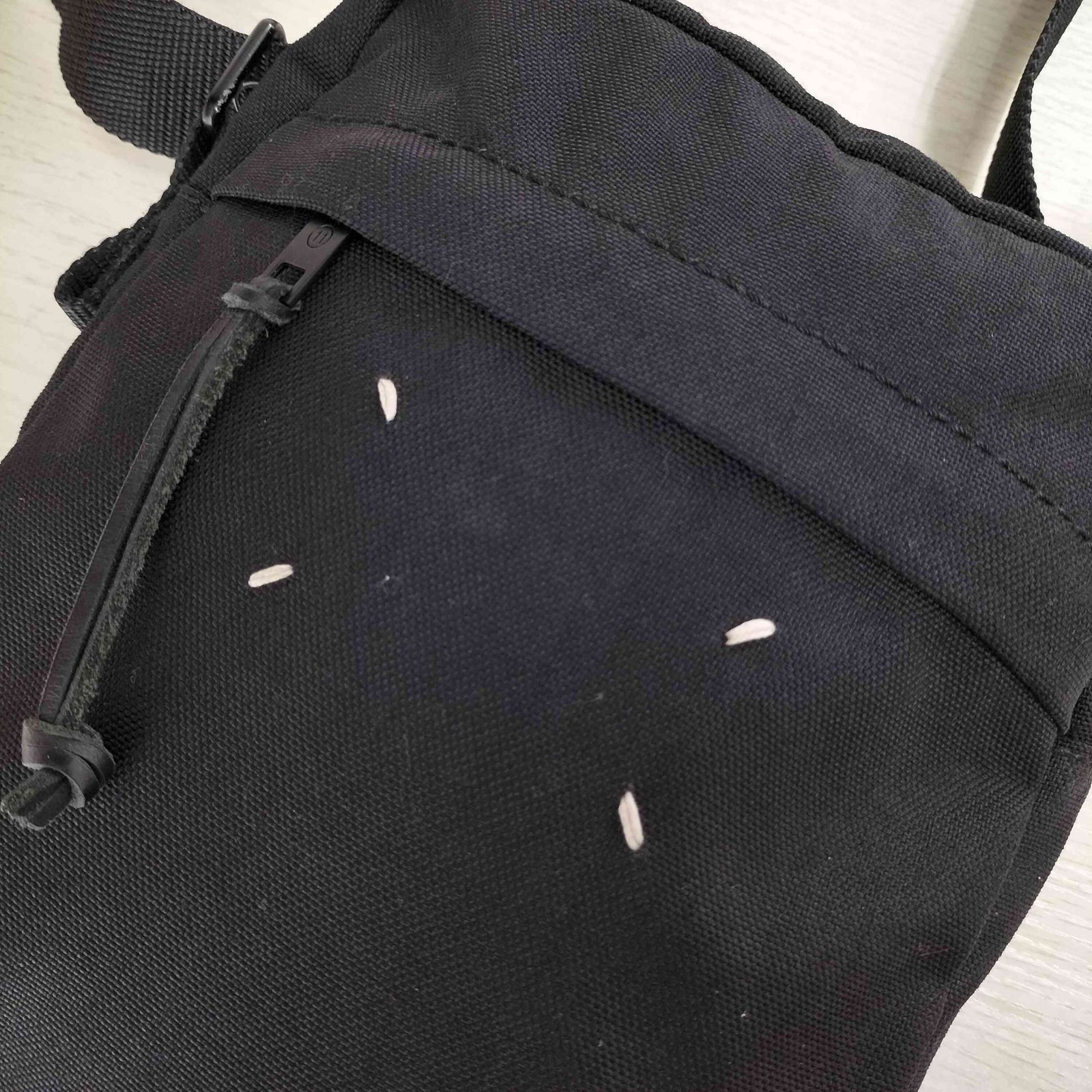 ト*ト様 Maison Margiela ステレオタイプ　カメラバッグ Maison Margiela Camera Bag | HUES 福岡セレクトショップ
