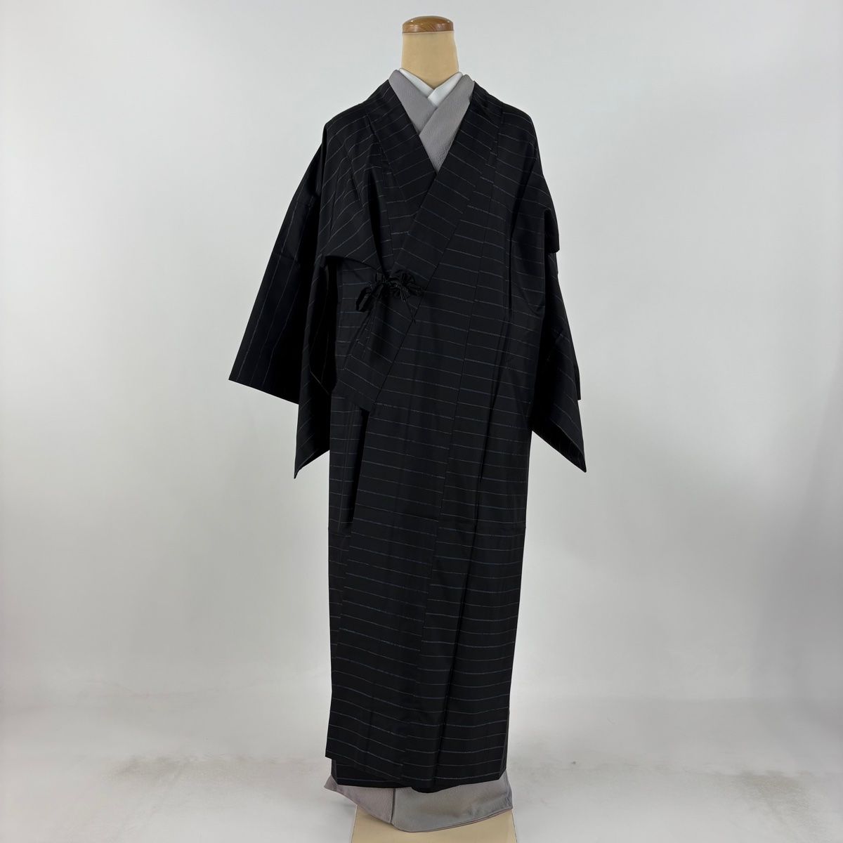道中着 身丈130cm 裄丈66.5cm M 大島紬地 和装コート 着物衿 証紙 横縞 黒 正絹 名品