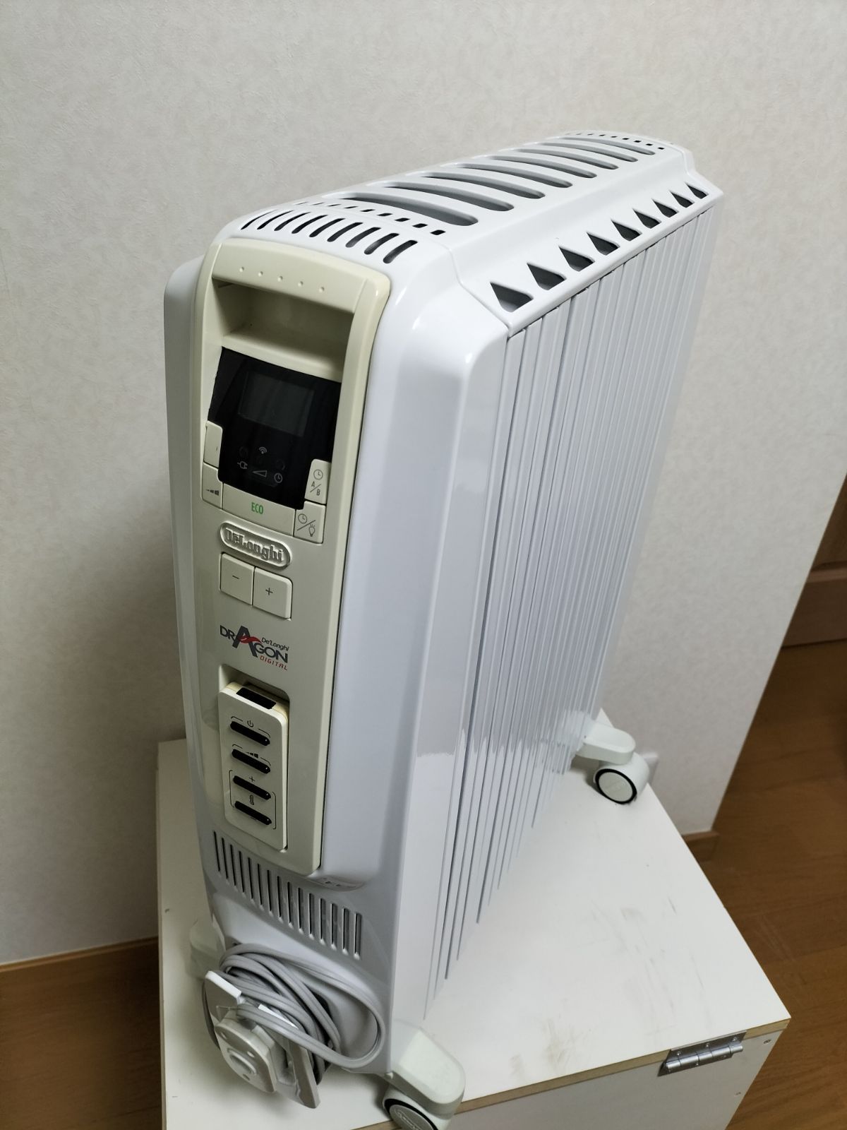 予約販売 DeLonghi オイルヒーター TDDS0712BL ドラゴンデジタル