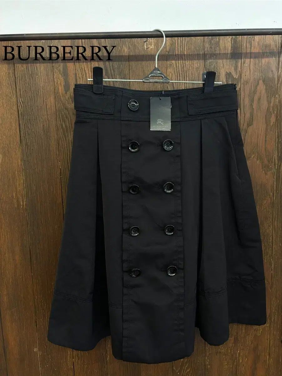 BURBERRY バーバリー 黒 トレンチスカート
