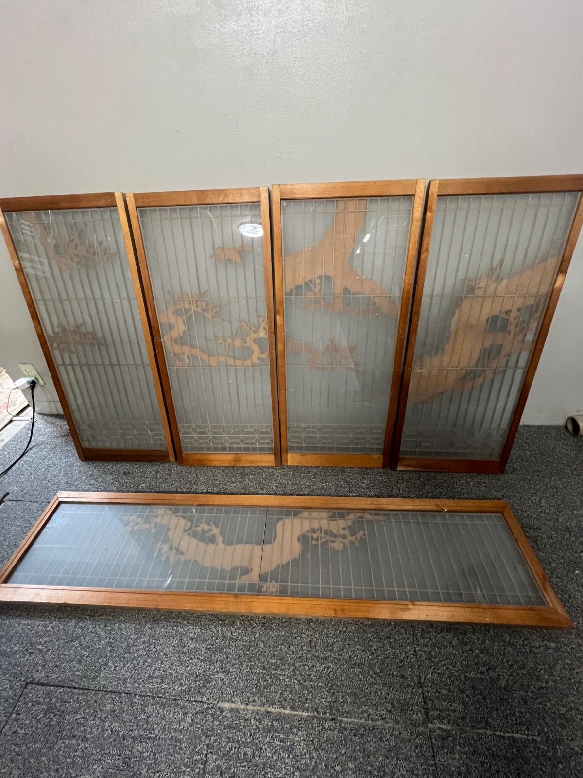 ⭐︎ 昭和 レトロ 木製 建具 曇りガラス 木彫り 5枚セット ⭐︎ 昭和 レトロ 木製 建具 曇りガラス 木彫り 5枚セット