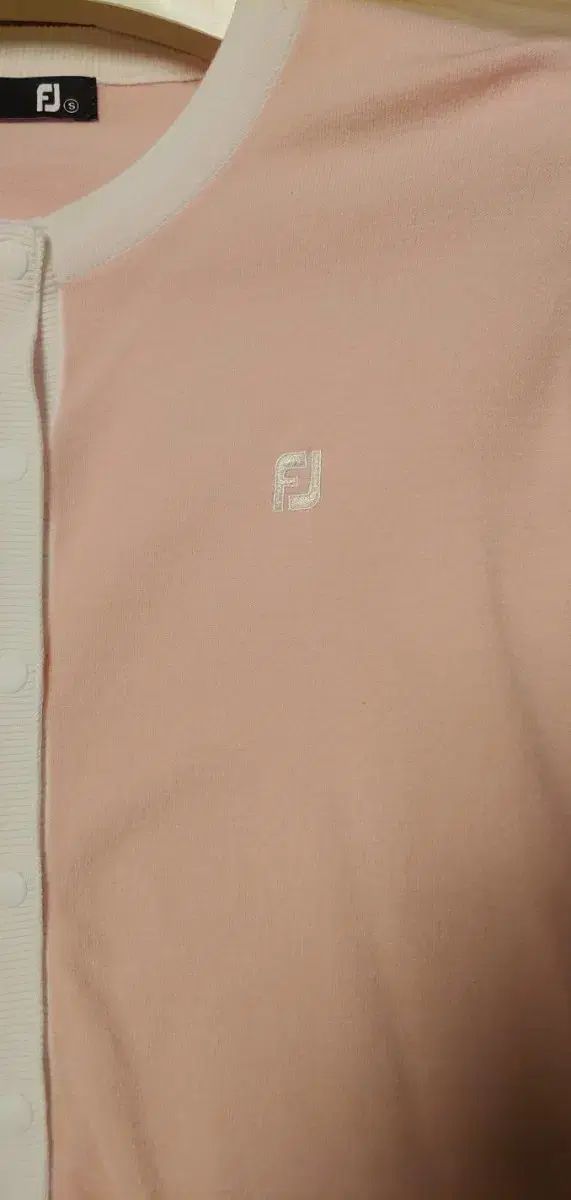 最低の価格！ FJ FootJoy フットジョイ ピンク ニット カーディガン スカート セット レディース ゴルフウェア 廃盤商品