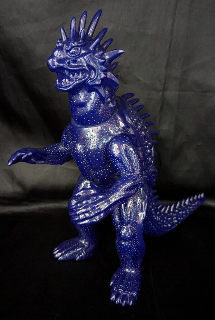 マルサン 世紀の大怪獣 バラン 350 紺色成型 未塗装 - メルカリ