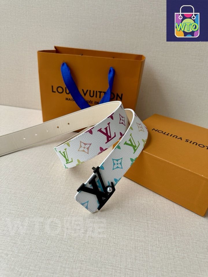 今日特価】Louis Vuitton Initiales ルイヴィトン イニシャルズ