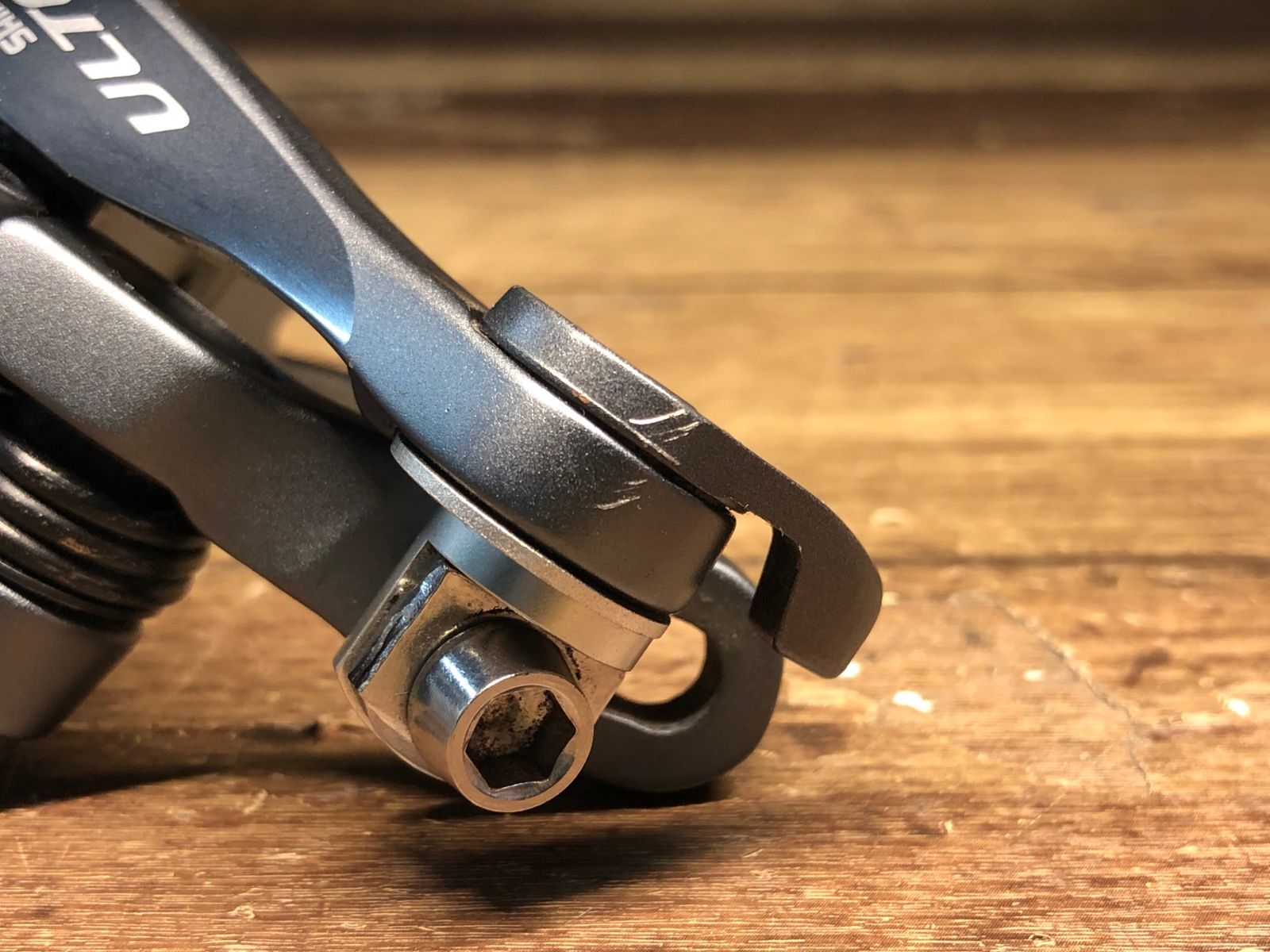 SHIMANO - シマノ アルテグラ ブレーキキャリパー 6800 楽天市場】シマノ アルテグラ ブレーキ キャリパー 6800の通販