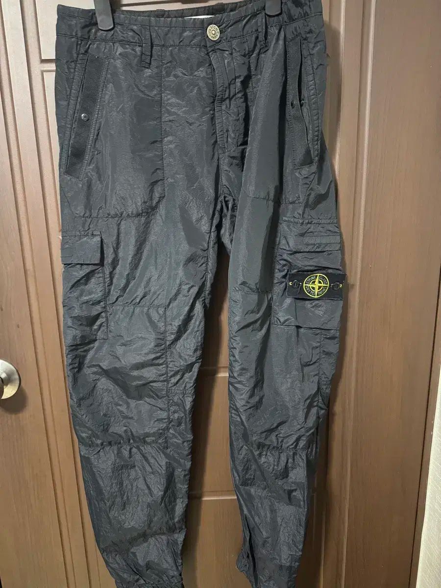 数量限定，品質保証 20ss STONE ISLAND(ストーンアイランド) シーサー 