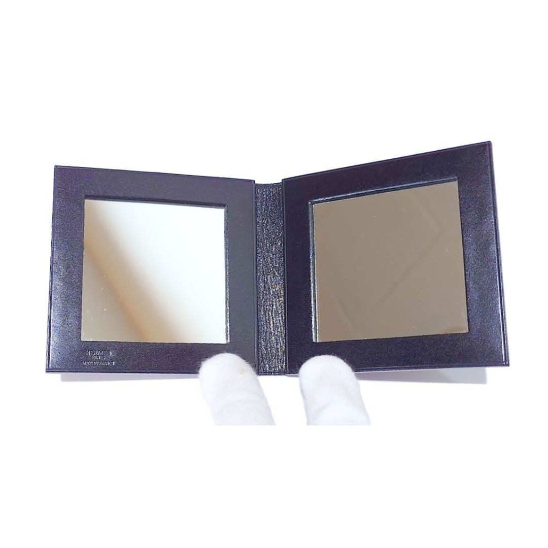 【美品】HERMES 二つ折りミラー　箱付き HERMES - 新品 エルメス ボックスカーフ レザー 二つ折り コンパクト