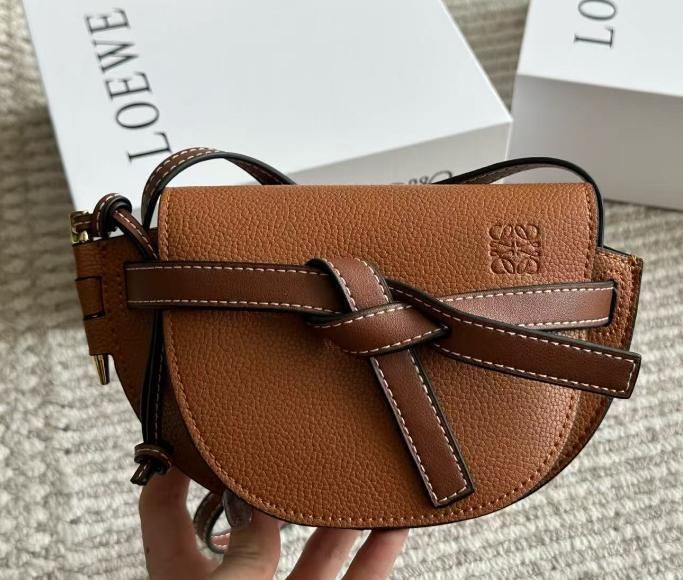 最終値下げLOEWE スモール　ゲート　バッグ　ミニ 楽天市場】loewe gate スモールの通販
