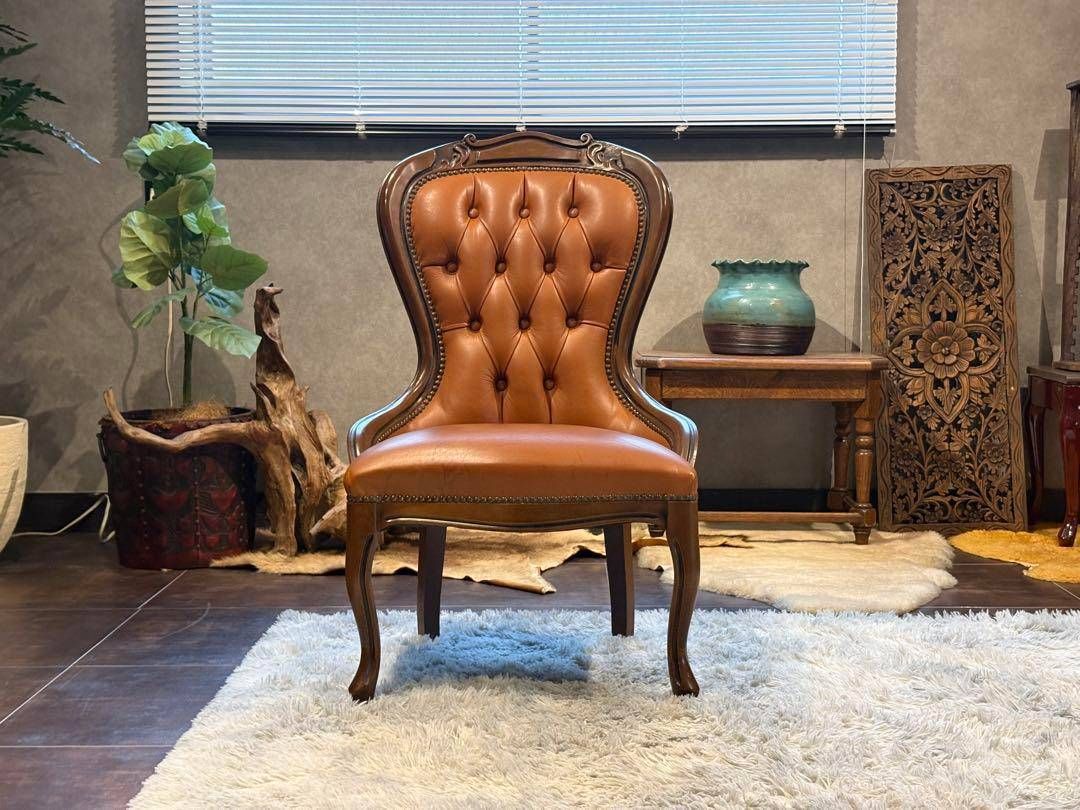 希少 アンティーク クラシック 鋲打ち 猫脚 ボタンダウン レザーチェア