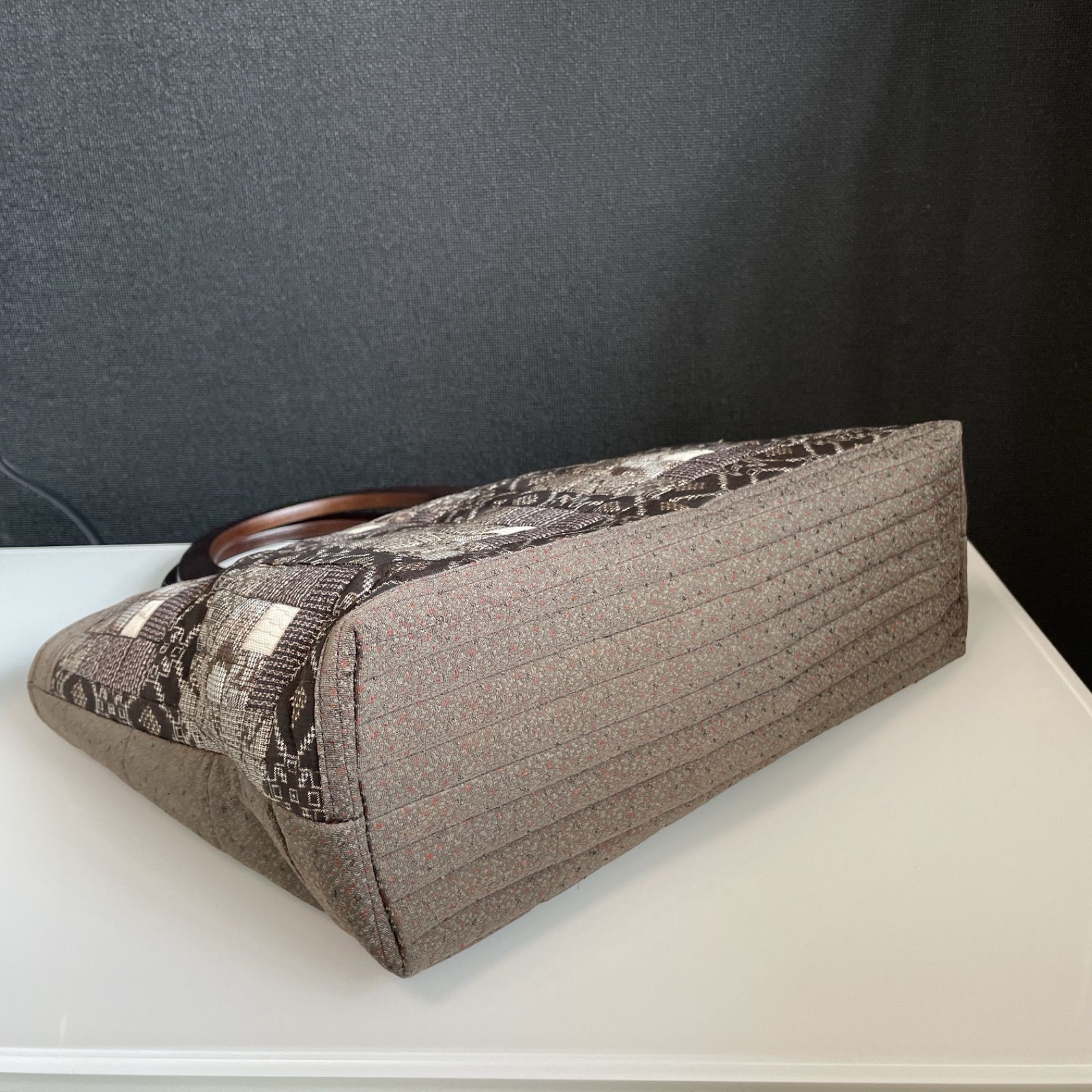専用　大島紬、帯リメイク　ハンドメイド　利休バック ハンドメイド 着物リメイクリメイクトートバッグ 大島紬 小さめ