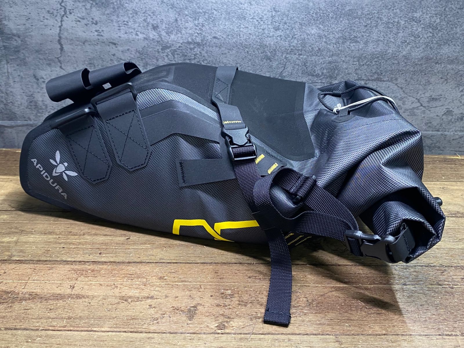 サドルバッグ 17L