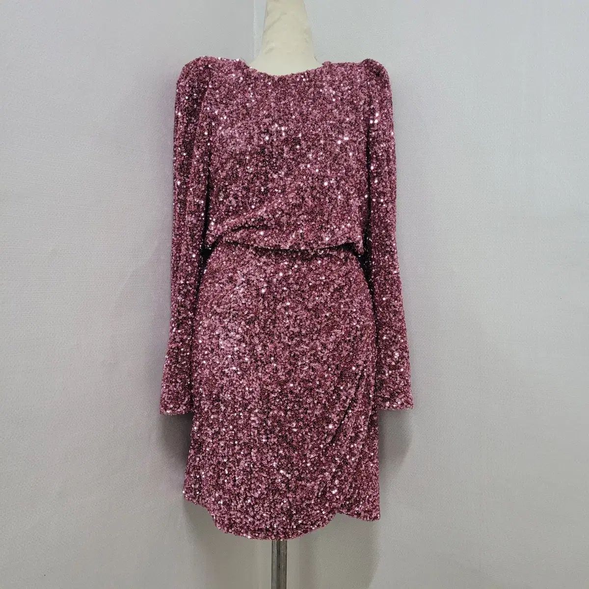 ♥商品 - Other Stories アンドアザーストーリーズ ピンク スパンコール ミニ ワンピース パーティー衣装
