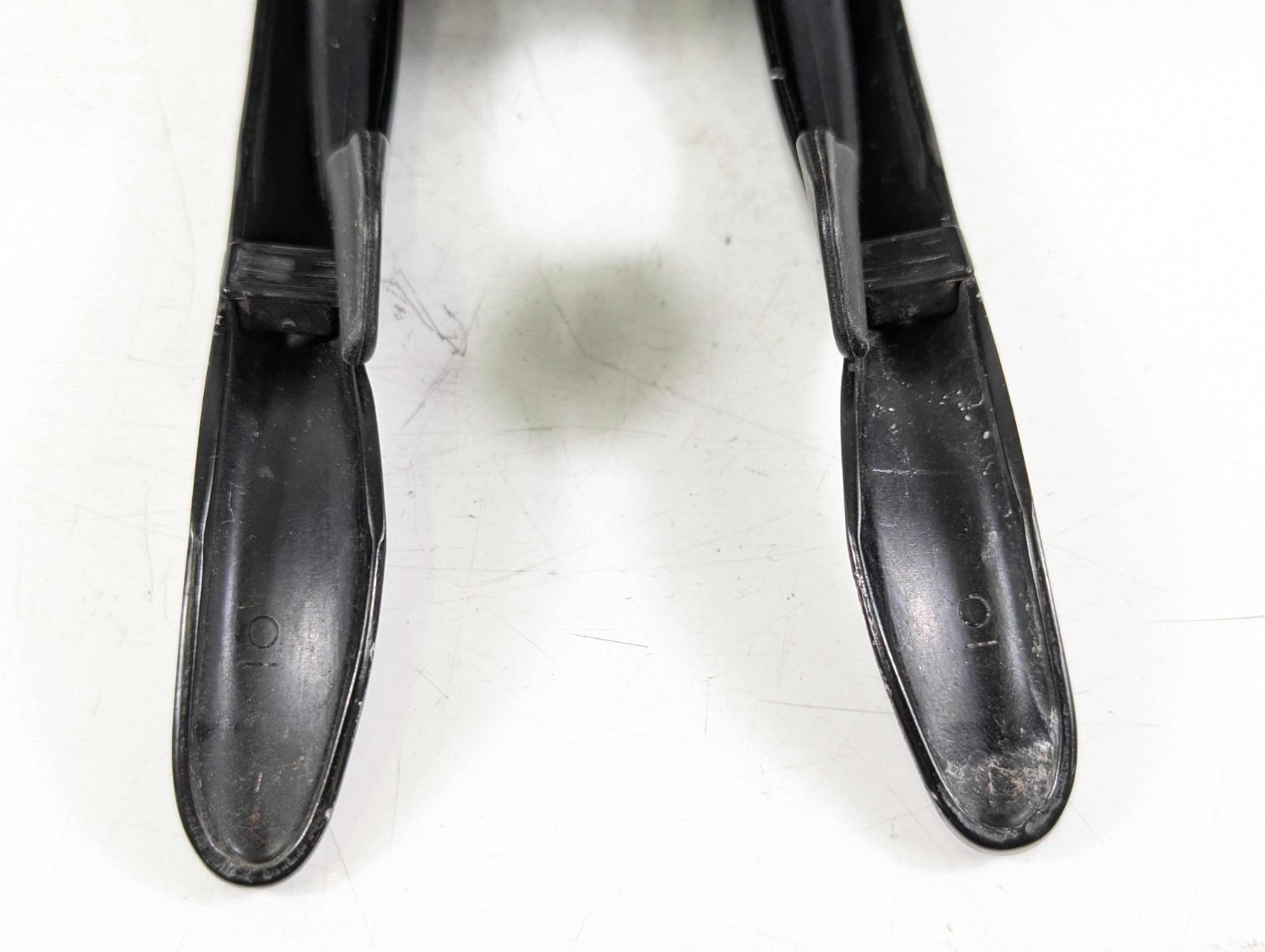 levers