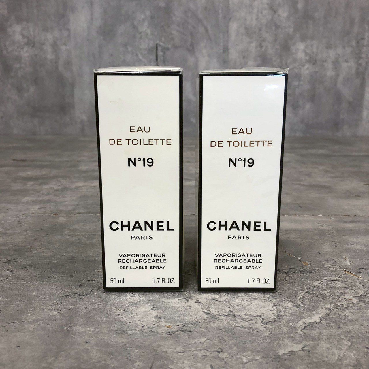 新品未開封★メルカリ便 シャネル No.19 オードトワレ 50ml スプレー 未開封品 2個 シャネル No 19 オードトワレ スプレー 50ml 1.7 FL Oz