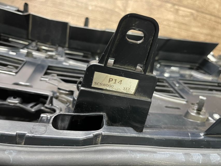 手渡し歓迎 TOYOTA アルファード AGH30 AYH30 GGH30 30系 後期 純正 