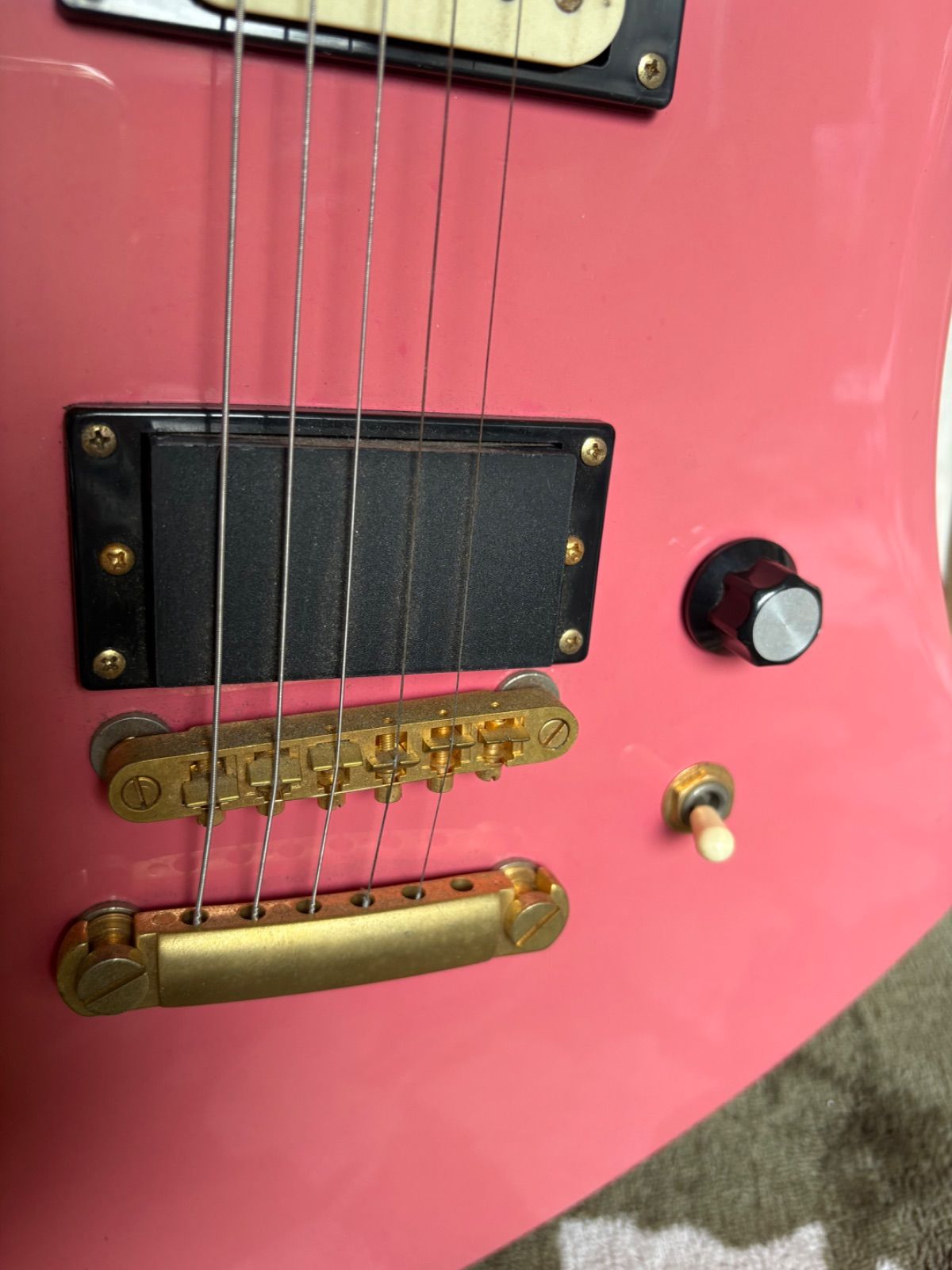 Tony Smith モッキンバード シェルピンク Tony Smith エレキギターモッキンバードタイプ中古()売却済み