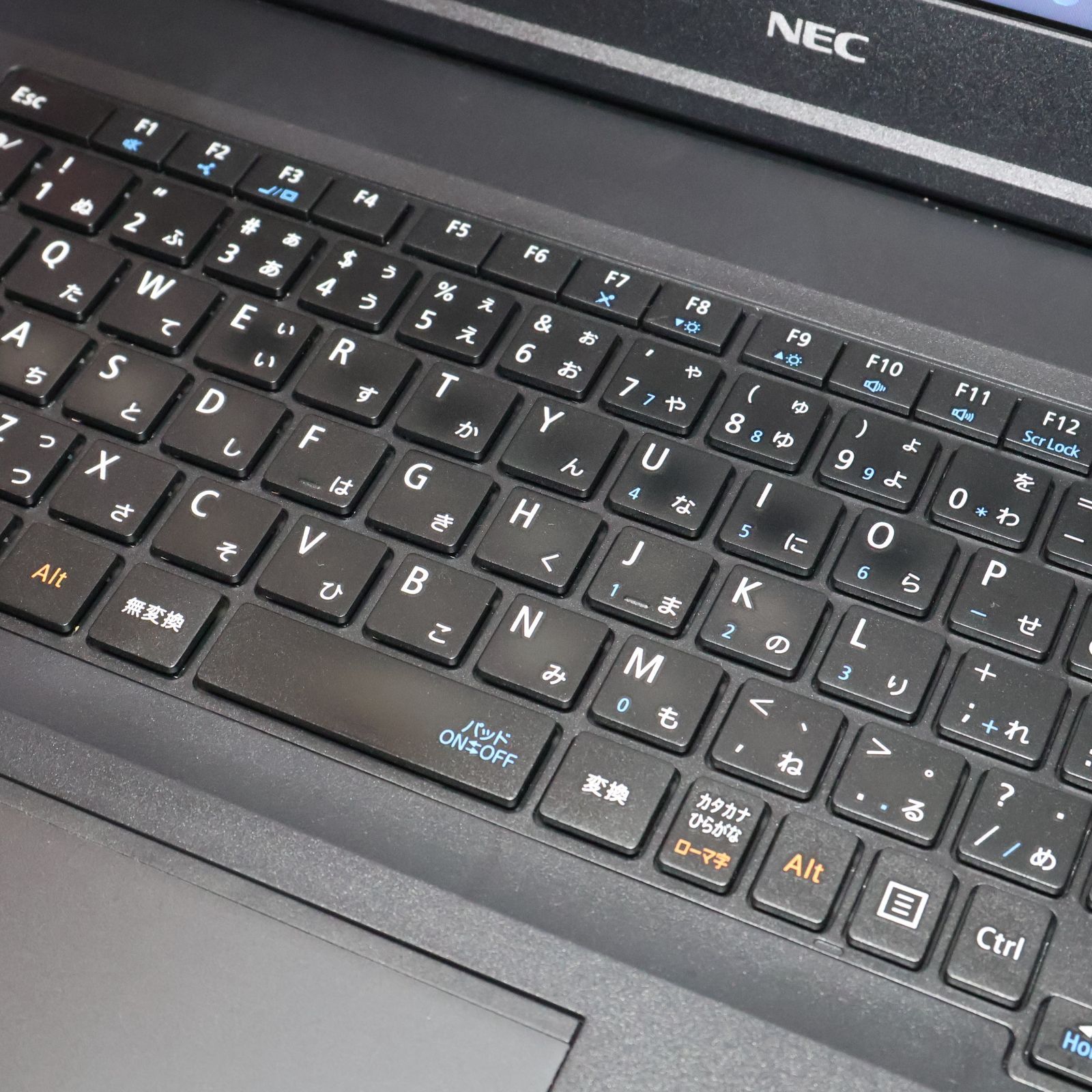 特価品！Win11公式対応8世代Corei5/メ8G/高速SSD/DVD/無線 - Win11高 