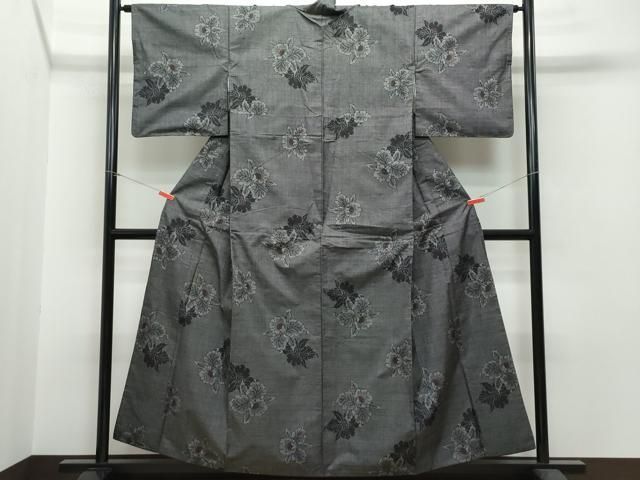 平和屋着物●本場大島紬　7マルキ　草花文　正絹　逸品　CAAR8287vf 平和屋着物○本場大島紬 7マルキ 草花文 正絹 逸品 CAAR8287vf - メルカリ