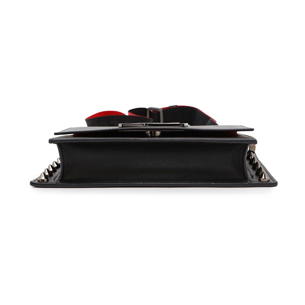 クリスチャン・ルブタン ショルダーバッグ ウォールストラップ  