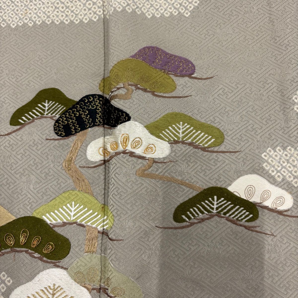 色留袖 身丈163.5cm 裄丈68cm L 袷 花井幸子 落款 松 ヱ霞 刺繍