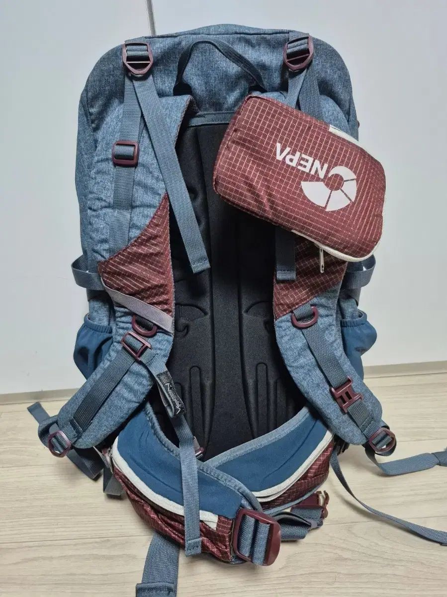 NEPA ネパ 30 リットル 登山リュック Sell it 旅行用バックパックバッグ