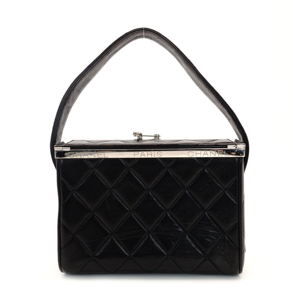 シャネル CHANEL マトラッセ バニティバッグ ラムスキン レザー ブラック 黒 ハンドバッグ ヴィンテージ シルバー金具 7-10-160