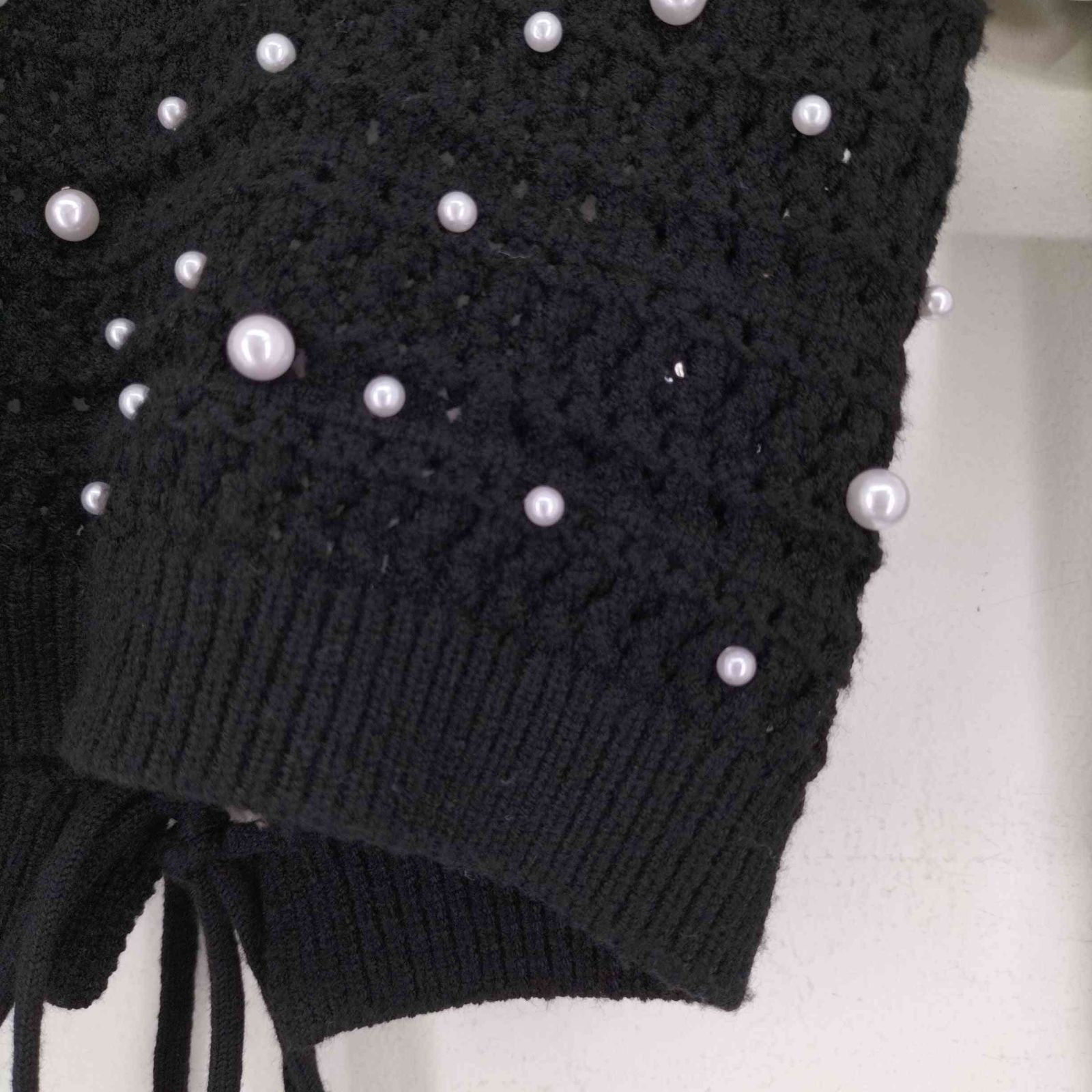 ザラ ZARA CROPPED KNIT SWEATER WITH PEARL BEADS レディース S