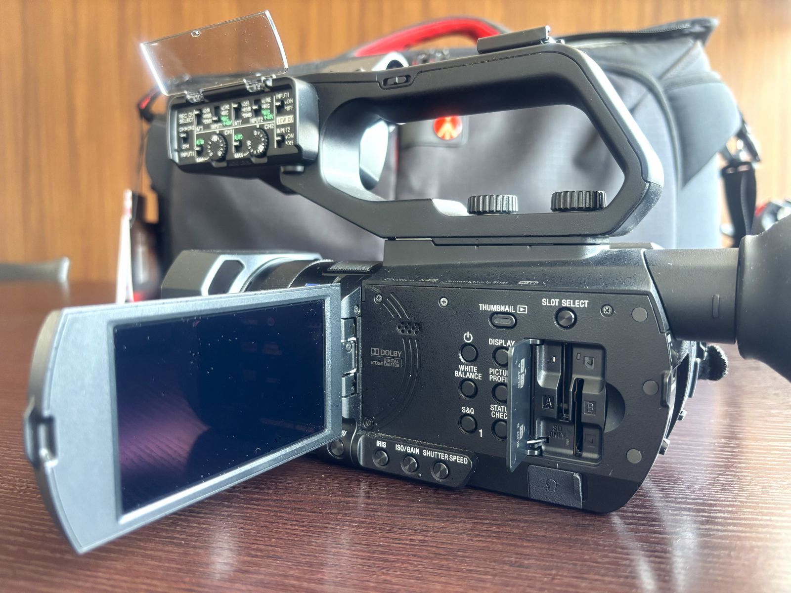 SONY HXR-NX80 カムコーダー ビデオカメラ　マイク付き Amazon.co.jp: SONY ソニー NXCAMカムコーダー 業務用ビデオ