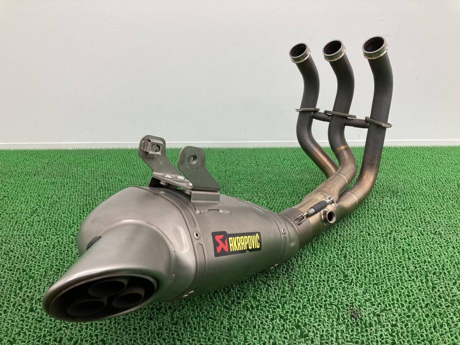 アクラポビッチ レーシングライン カーボン マフラー MT-09 XSR900 Amazon | AKRAPOVIC(アクラポヴィッチ) マフラー レーシング