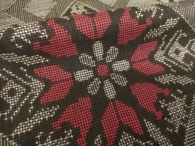 平和屋着物○本場大島紬 龍郷絣 花菱文 正絹 逸品 DAAQ3405ps 平和屋着物