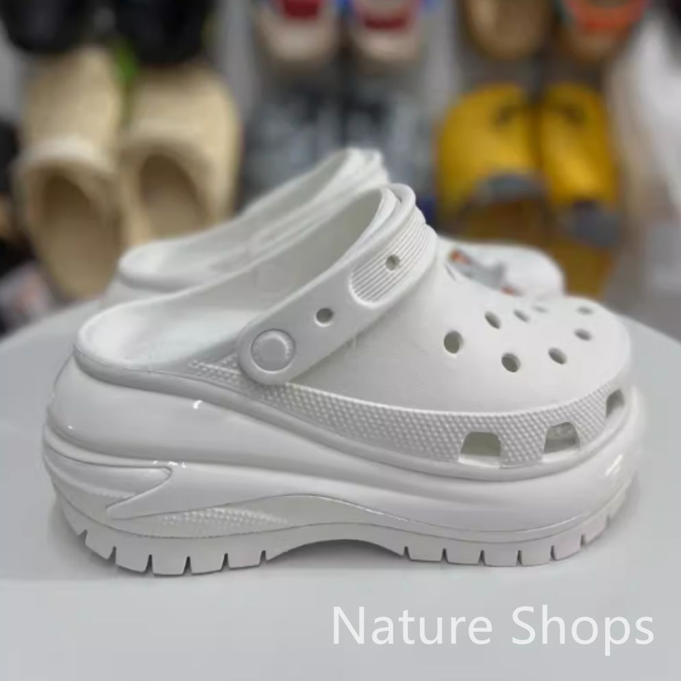 限定値下げ！新品未使用 crocs クロックス メガ クラッシュ クロッグ MEGA CRUSH CLOG サンダル 厚底 白 - メルカリ