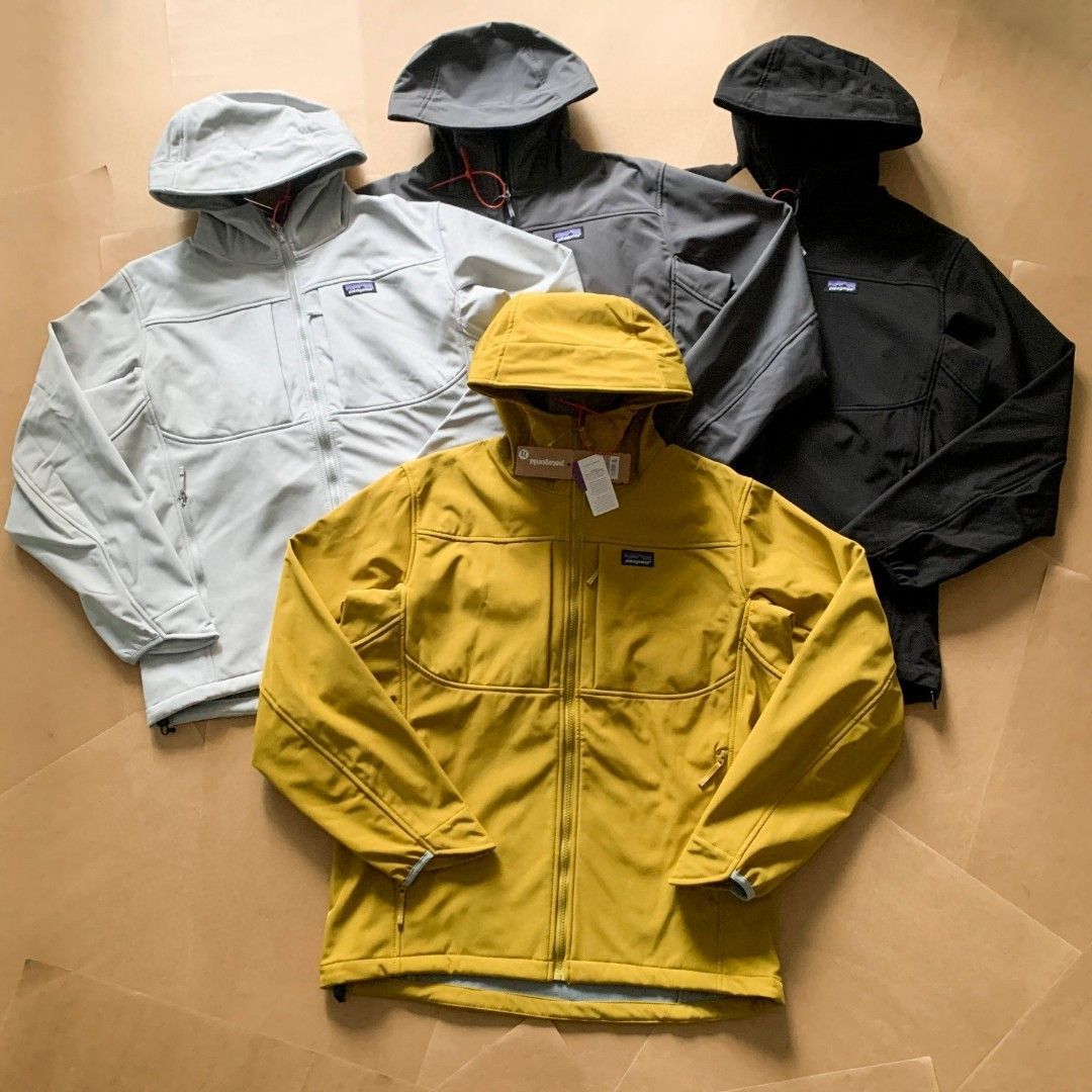 Patagoniaパタゴニアソフトシェルパッド入り防風防水フード付きパンチングジャケットジャケット