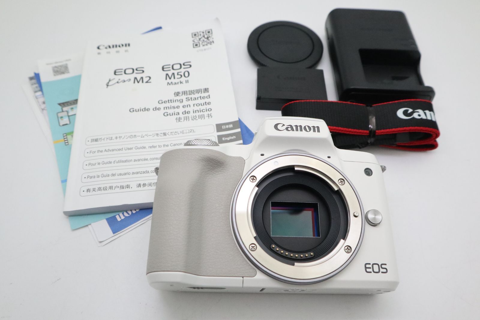 キャノン ミラーレス EOS Kiss M2 ホワイト Canon EOS Kiss M2
