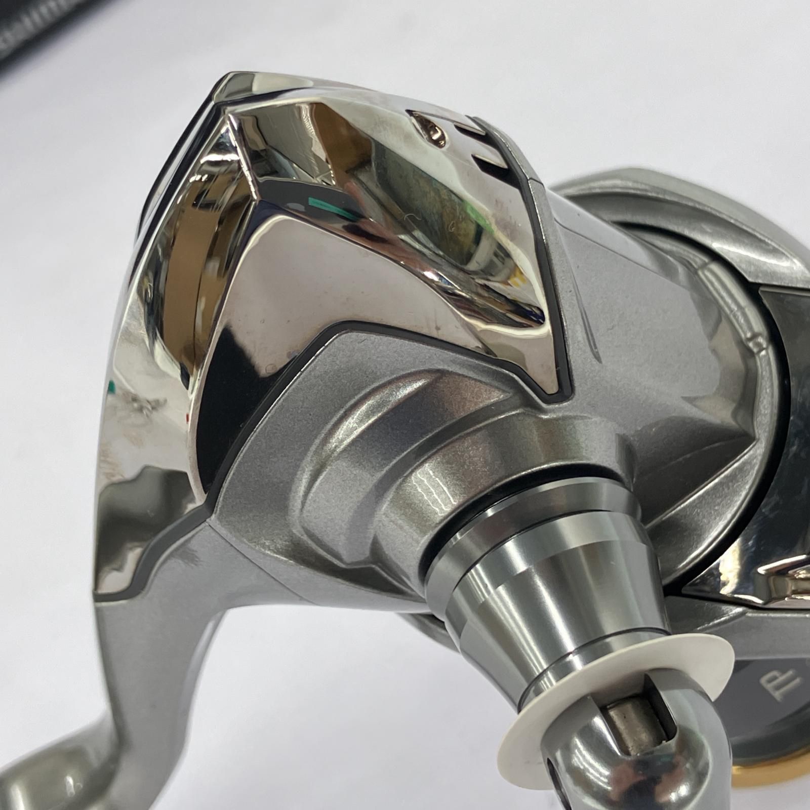 △△SHIMANO シマノ スピニングリール 15ツインパワー 3000HGM