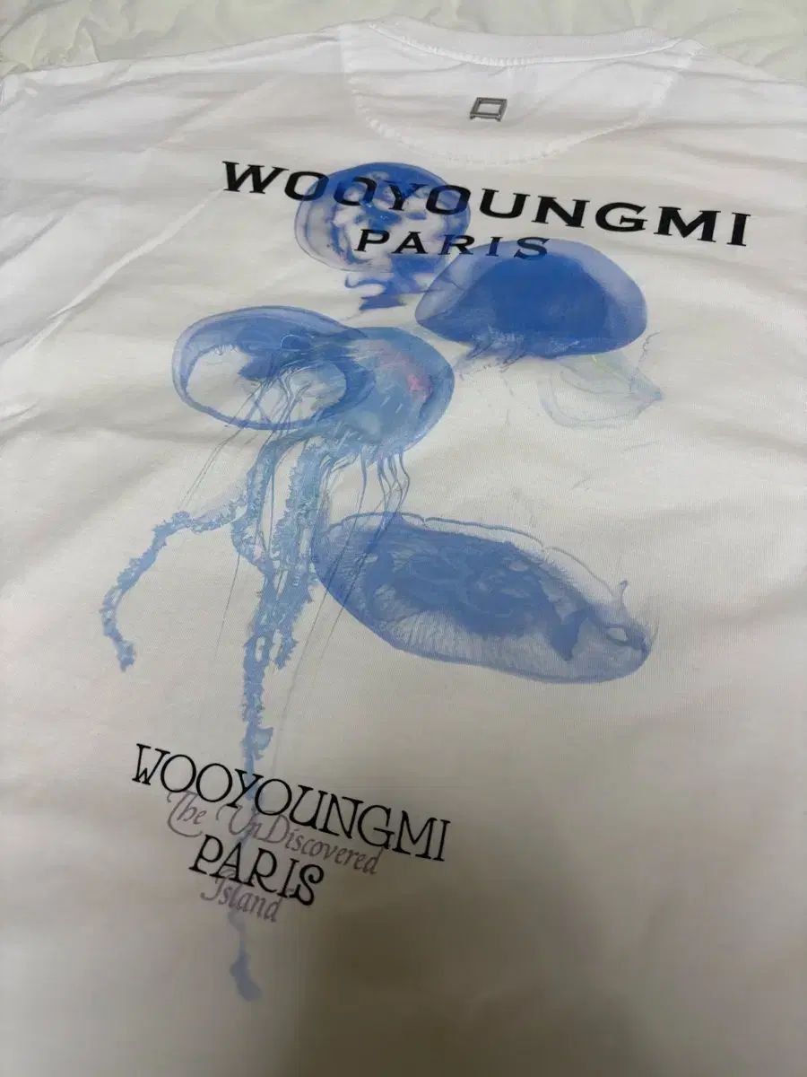 ☆韓国人気☆シャンデリア グラフィック Tシャツ/WOOYOUNGMI☆ ☆韓国人気☆シャンデリア グラフィック Tシャツ/WOOYOUNGMI