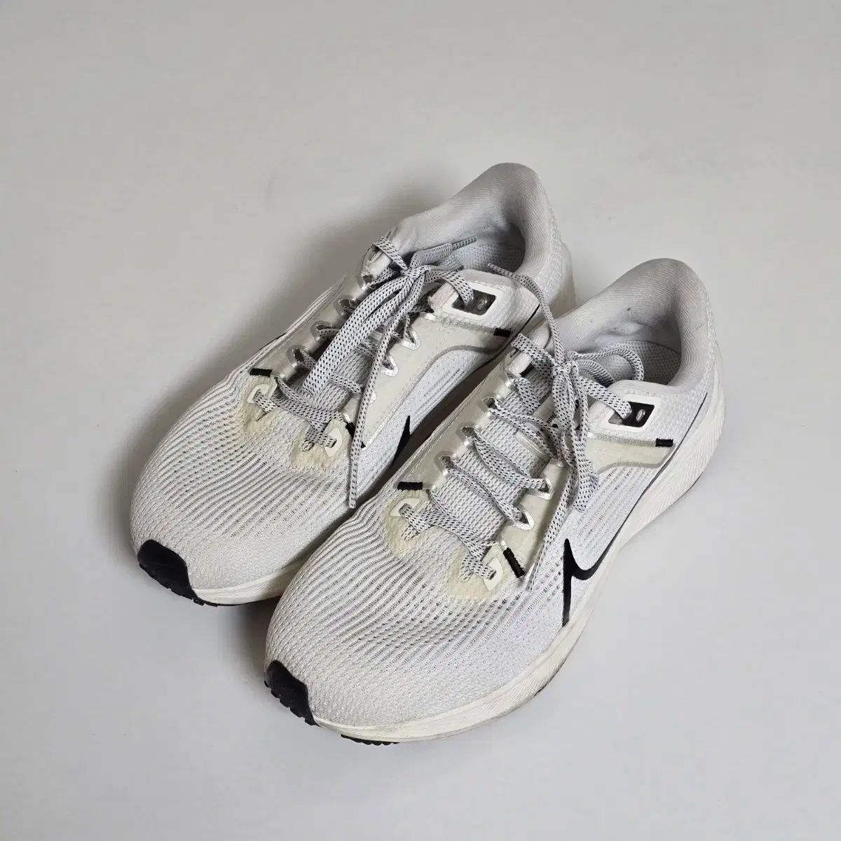 NIKE ナイキ ウィメンズ エア ズーム ペガサス 40 クッション ランニングシューズ 255