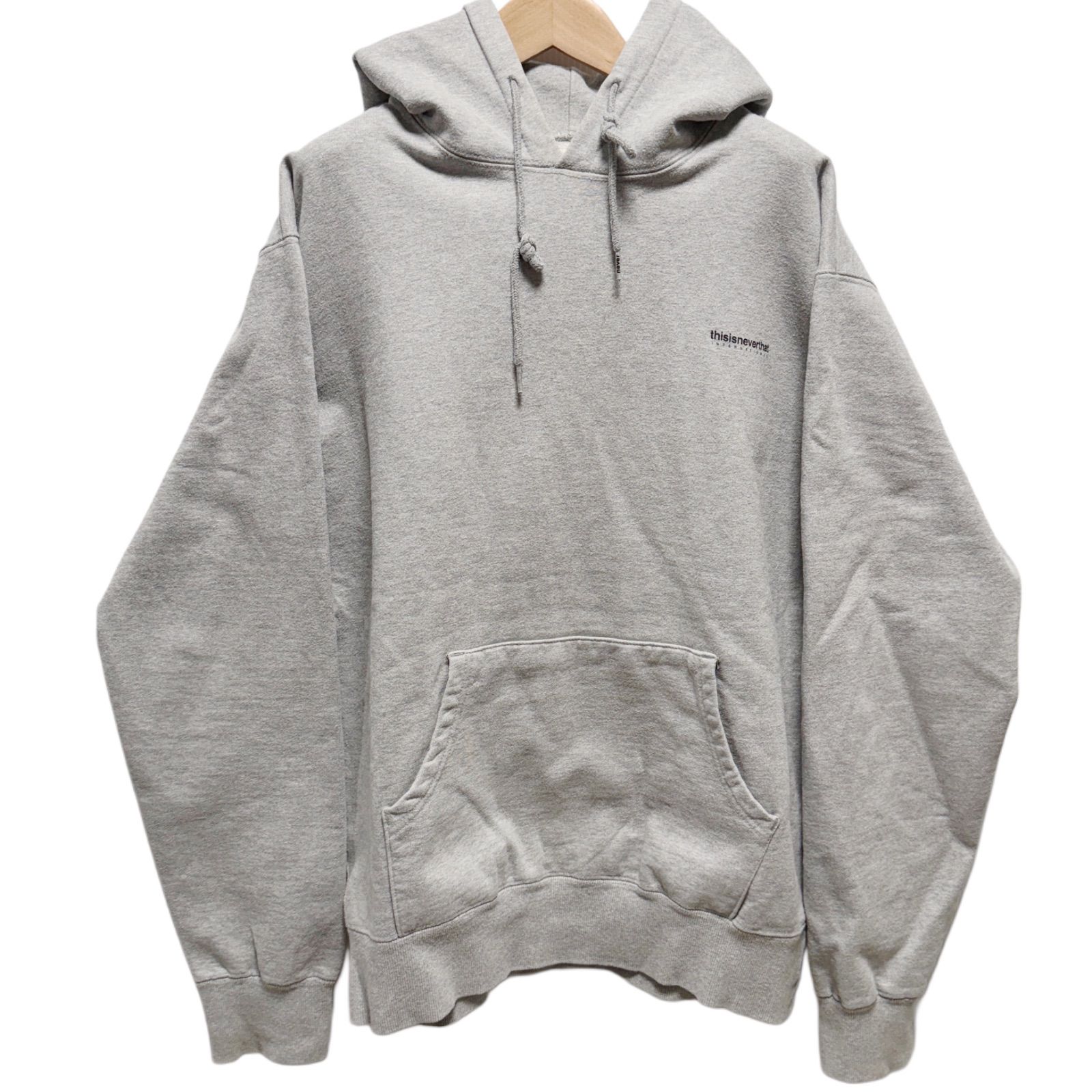 thisisneverthat グレー フード付きパーカー thisisneverthat（ディスイズネバーザット） プルオーバーパーカー M